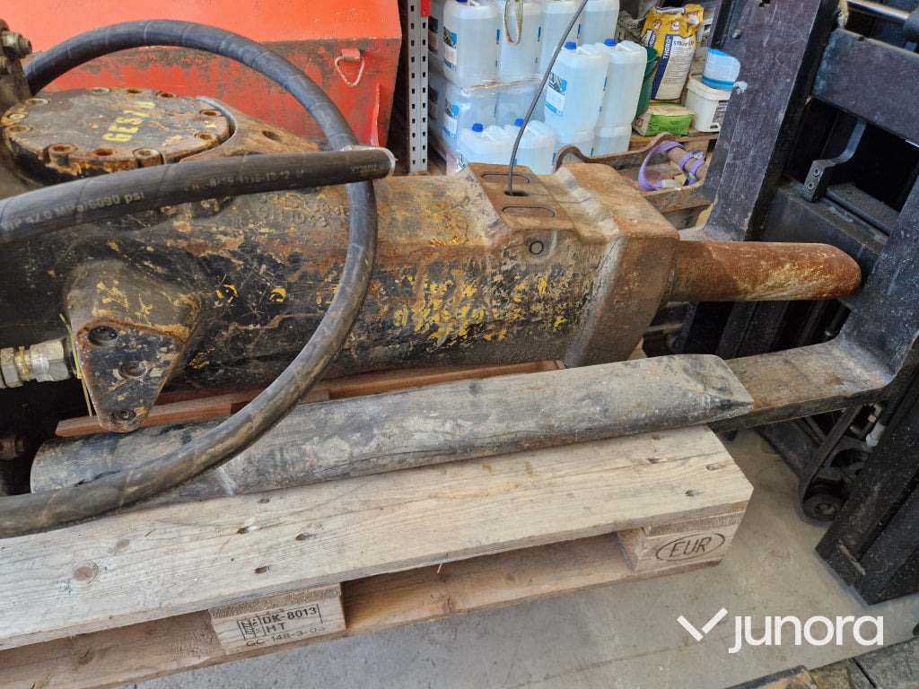 Hydraulhammare Atlas Copco S-45 - Iskuvasara: kuva Hydraulhammare Atlas Copco S-45 - Iskuvasara Hydraulhammare Atlas Copco S-45 - Iskuvasara: kuva Hydraulhammare Atlas Copco S-45 - Iskuvasara