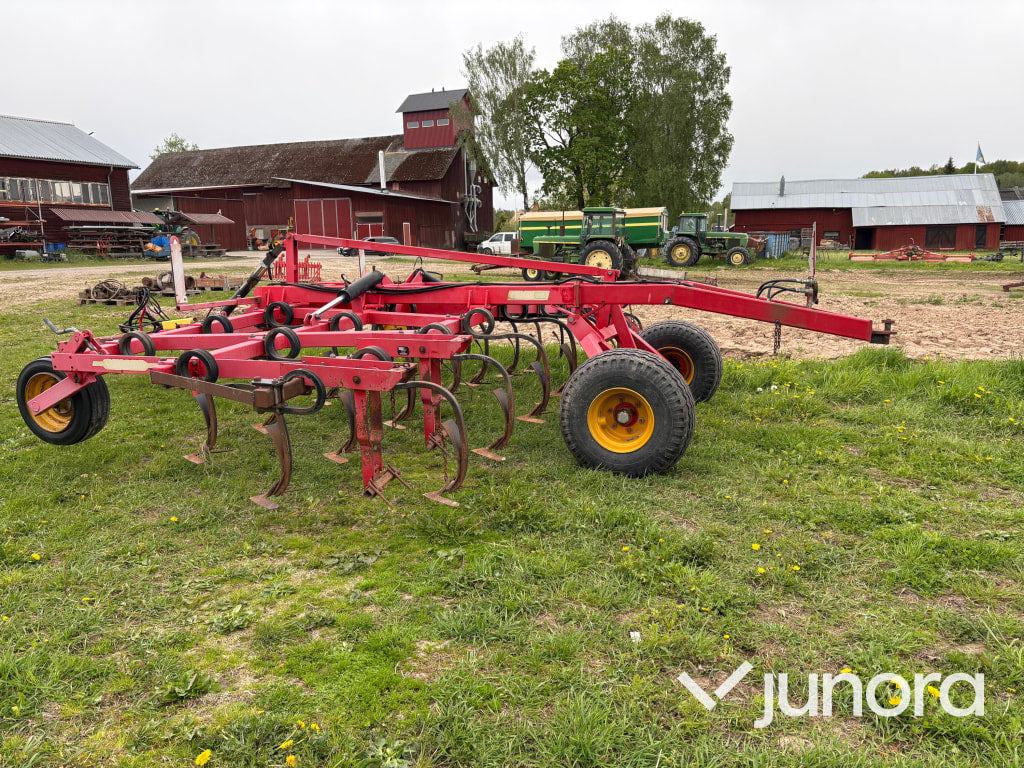 Kultivator Väderstad Cultus 22 - Kultivaattori: kuva Kultivator Väderstad Cultus 22 - Kultivaattori Kultivator Väderstad Cultus 22 - Kultivaattori: kuva Kultivator Väderstad Cultus 22 - Kultivaattori
