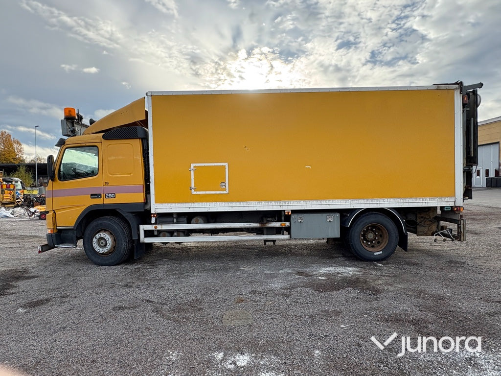 Lastbil - Volvo FM7 4X2 - Umpikori kuorma-auto: kuva Lastbil - Volvo FM7 4X2 - Umpikori kuorma-auto Lastbil - Volvo FM7 4X2 - Umpikori kuorma-auto: kuva Lastbil - Volvo FM7 4X2 - Umpikori kuorma-auto