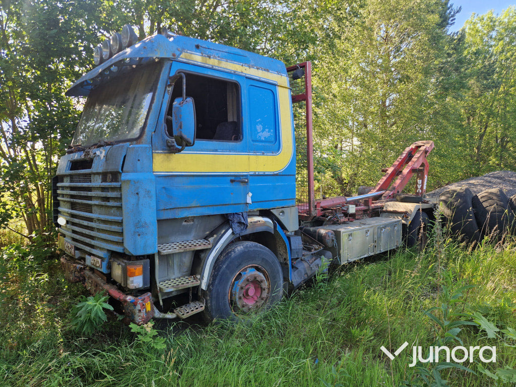 Lastväxlare Scania 143 H 470 - Koukkulava kuorma-auto: kuva Lastväxlare Scania 143 H 470 - Koukkulava kuorma-auto Lastväxlare Scania 143 H 470 - Koukkulava kuorma-auto: kuva Lastväxlare Scania 143 H 470 - Koukkulava kuorma-auto