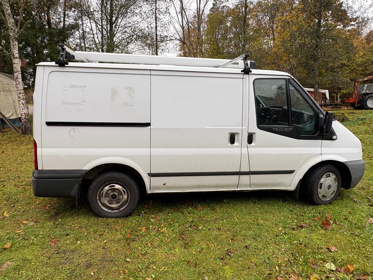 Lätt lastbil - Ford Transit - Pakettiauto: kuva  Lätt lastbil - Ford Transit - Pakettiauto Lätt lastbil - Ford Transit - Pakettiauto: kuva  Lätt lastbil - Ford Transit - Pakettiauto