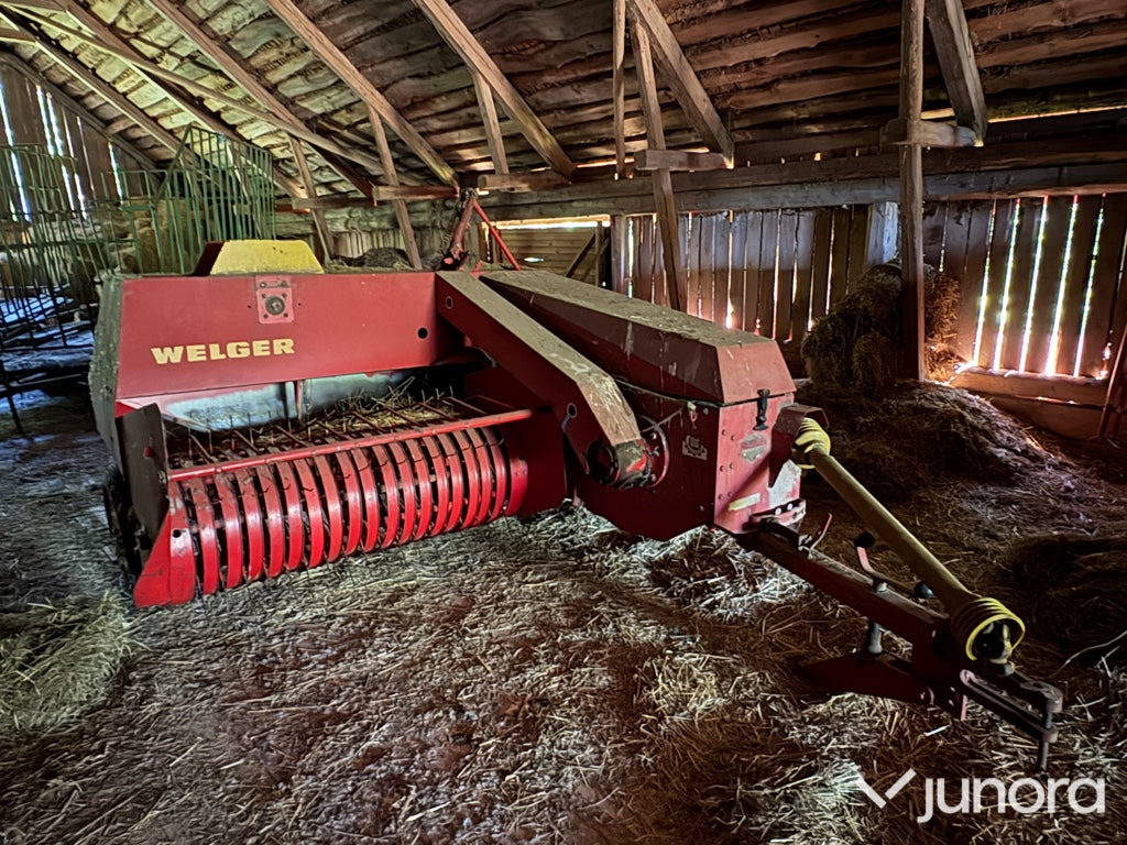 Småbalspress - Welger, AP 41 - Kanttipaalain: kuva Småbalspress - Welger, AP 41 - Kanttipaalain Småbalspress - Welger, AP 41 - Kanttipaalain: kuva Småbalspress - Welger, AP 41 - Kanttipaalain