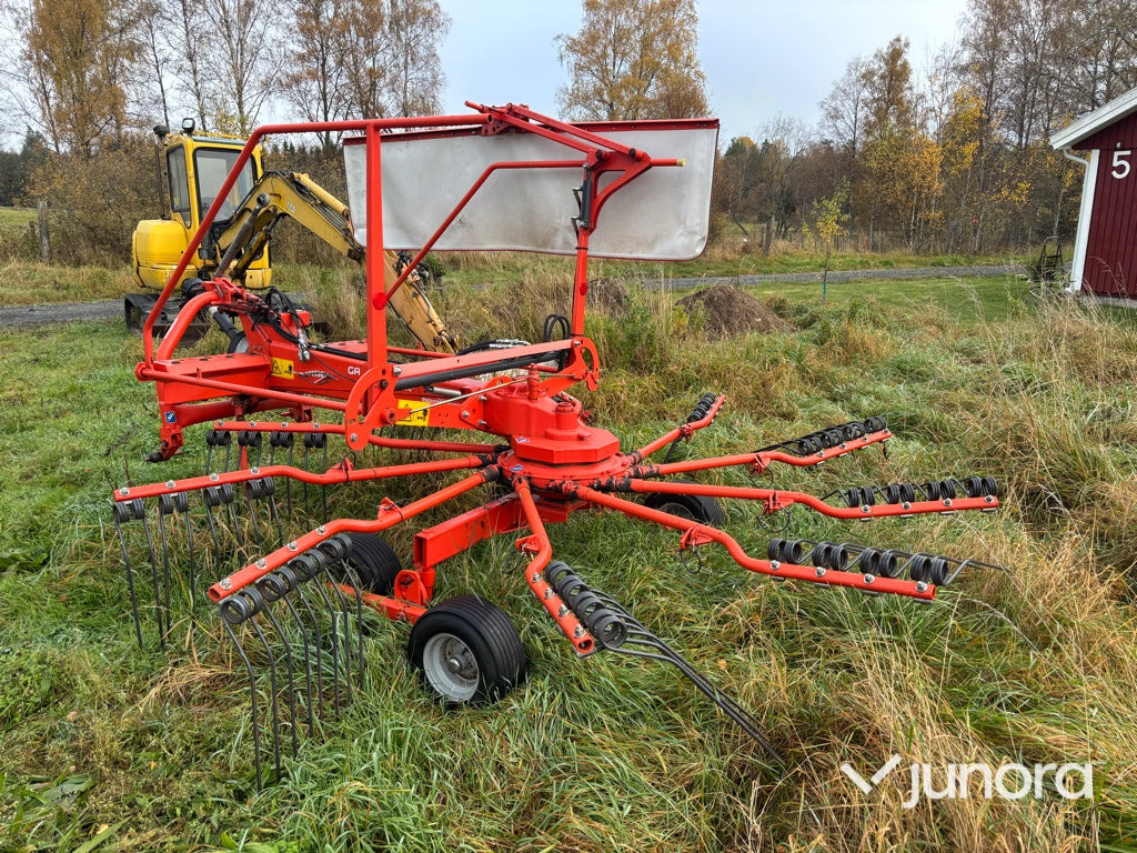 Strängläggare - Kuhn GA 4121 GM - Pöyhin: kuva Strängläggare - Kuhn GA 4121 GM - Pöyhin Strängläggare - Kuhn GA 4121 GM - Pöyhin: kuva Strängläggare - Kuhn GA 4121 GM - Pöyhin