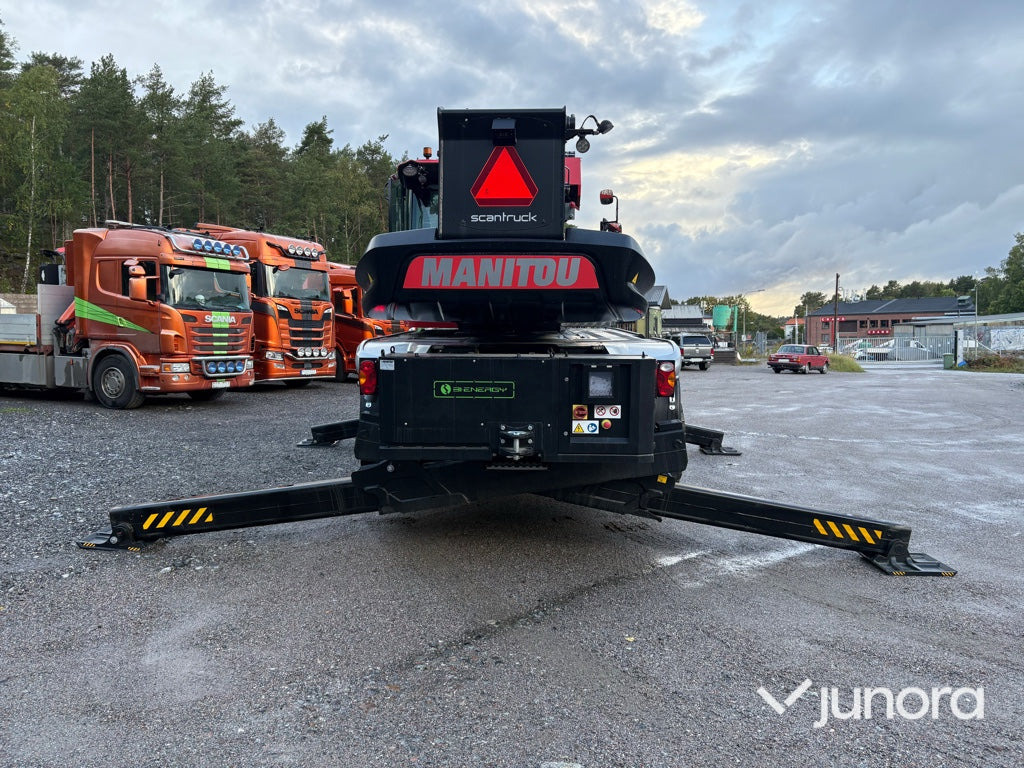 Teleskoplastare Manitou MRT 2570 inkl. tillbehör - Kurottaja: kuva Teleskoplastare Manitou MRT 2570 inkl. tillbehör - Kurottaja Teleskoplastare Manitou MRT 2570 inkl. tillbehör - Kurottaja: kuva Teleskoplastare Manitou MRT 2570 inkl. tillbehör - Kurottaja