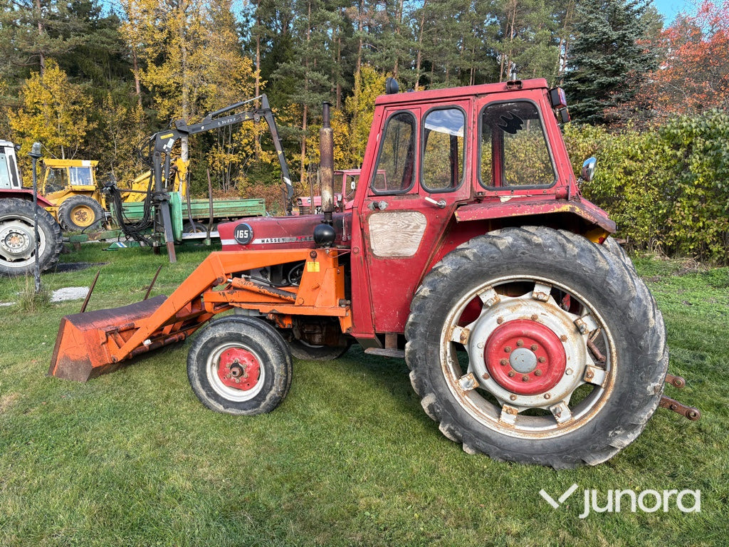 Traktor - Massey Ferguson 165 - Traktori: kuva Traktor - Massey Ferguson 165 - Traktori Traktor - Massey Ferguson 165 - Traktori: kuva Traktor - Massey Ferguson 165 - Traktori