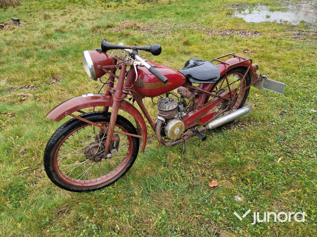 Veteranmotorcykel - Husqvarna 28 - Moottoripyörä: kuva Veteranmotorcykel - Husqvarna 28 - Moottoripyörä Veteranmotorcykel - Husqvarna 28 - Moottoripyörä: kuva Veteranmotorcykel - Husqvarna 28 - Moottoripyörä