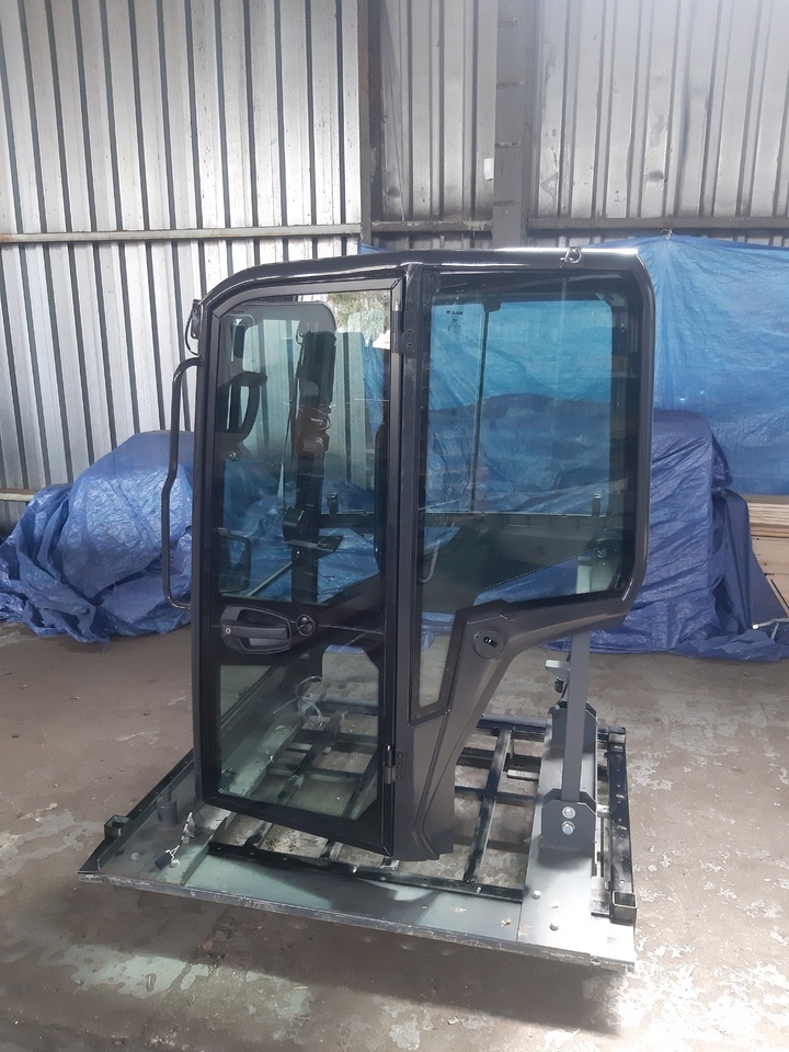Cab for Bobcat E26,E32,E35,E42,E45,E50,E55 - Ohjaamo ja sisustus - Kaivuri: kuva Cab for Bobcat E26,E32,E35,E42,E45,E50,E55 - Ohjaamo ja sisustus - Kaivuri Cab for Bobcat E26,E32,E35,E42,E45,E50,E55 - Ohjaamo ja sisustus - Kaivuri: kuva Cab for Bobcat E26,E32,E35,E42,E45,E50,E55 - Ohjaamo ja sisustus - Kaivuri
