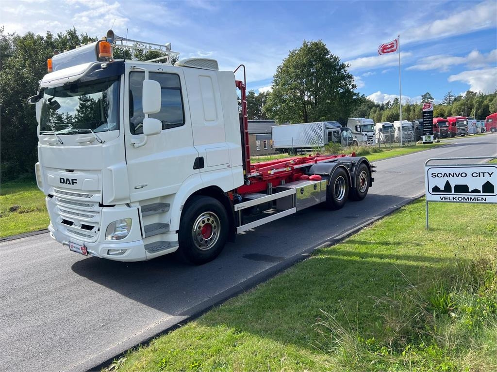 DAF CF 530 6x2*4 FAN - Koukkulava kuorma-auto: kuva DAF CF 530 6x2*4 FAN - Koukkulava kuorma-auto DAF CF 530 6x2*4 FAN - Koukkulava kuorma-auto: kuva DAF CF 530 6x2*4 FAN - Koukkulava kuorma-auto