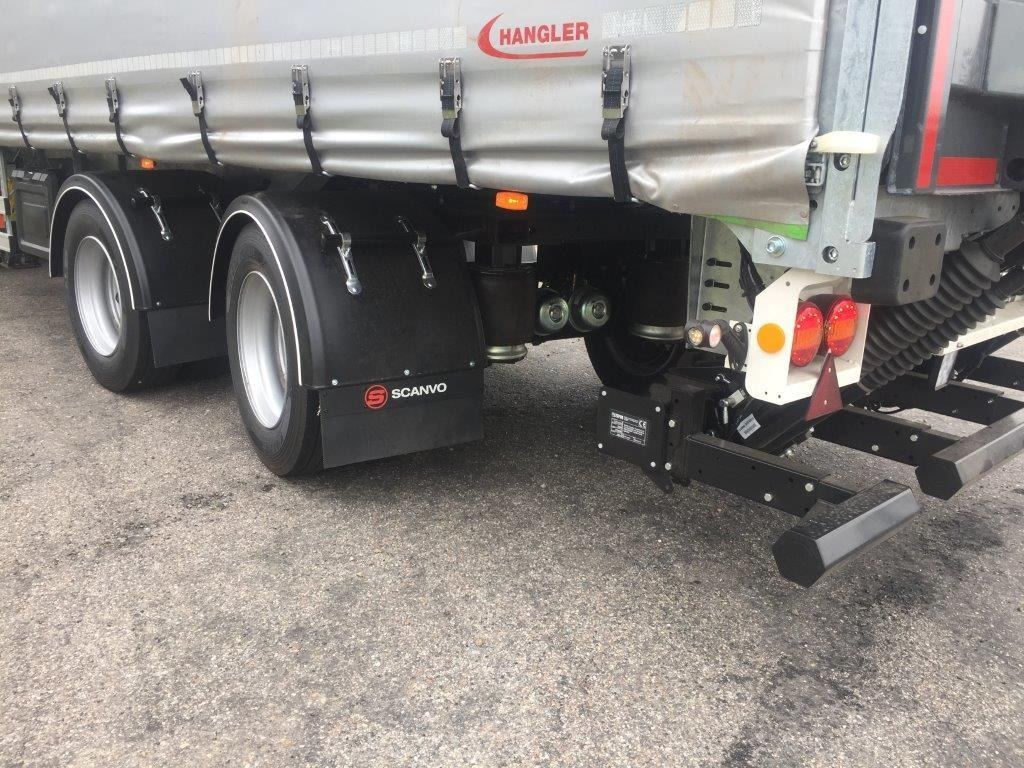 Hangler SZS-H 380 RoadRunner 27-pallers - Gardintrailer  - Pressukapellipuoliperävaunu: kuva Hangler SZS-H 380 RoadRunner 27-pallers - Gardintrailer  - Pressukapellipuoliperävaunu Hangler SZS-H 380 RoadRunner 27-pallers - Gardintrailer  - Pressukapellipuoliperävaunu: kuva Hangler SZS-H 380 RoadRunner 27-pallers - Gardintrailer  - Pressukapellipuoliperävaunu