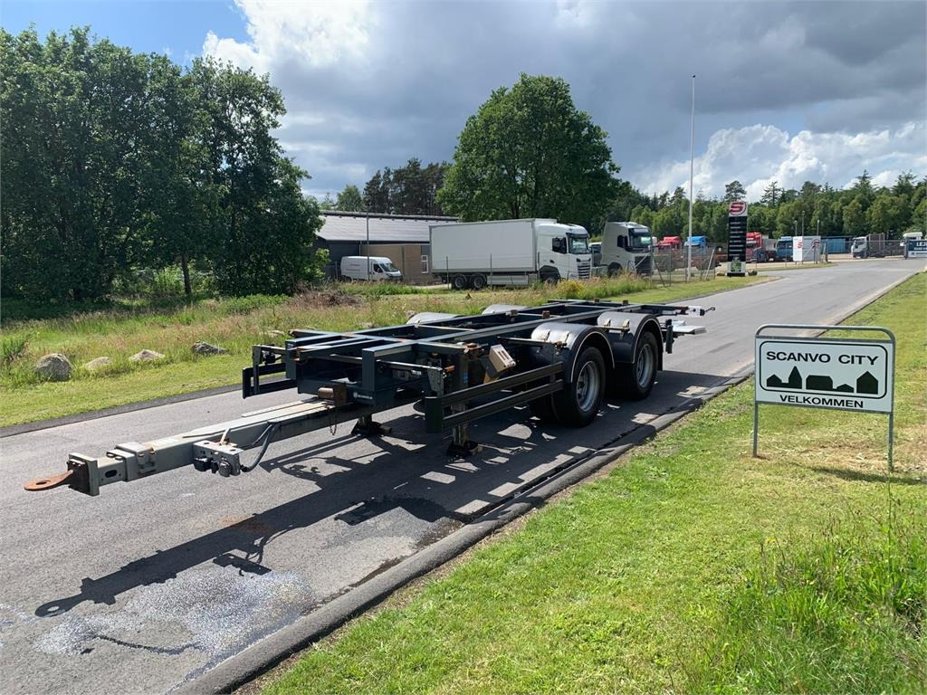 Kel-Berg C920V 20 ton - folde-slæde lift - Konttialus/ Vaihtokuormatilat perävaunu: kuva Kel-Berg C920V 20 ton - folde-slæde lift - Konttialus/ Vaihtokuormatilat perävaunu Kel-Berg C920V 20 ton - folde-slæde lift - Konttialus/ Vaihtokuormatilat perävaunu: kuva Kel-Berg C920V 20 ton - folde-slæde lift - Konttialus/ Vaihtokuormatilat perävaunu
