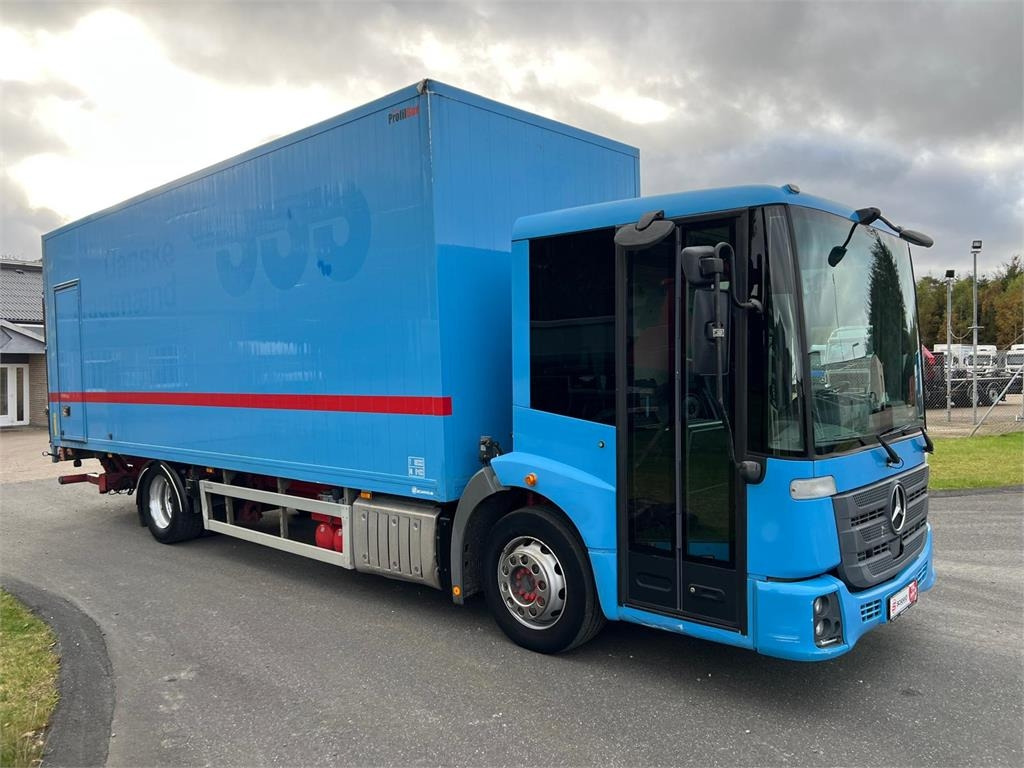 Mercedes-Benz Econic 1827 L - Umpikori kuorma-auto: kuva Mercedes-Benz Econic 1827 L - Umpikori kuorma-auto Mercedes-Benz Econic 1827 L - Umpikori kuorma-auto: kuva Mercedes-Benz Econic 1827 L - Umpikori kuorma-auto