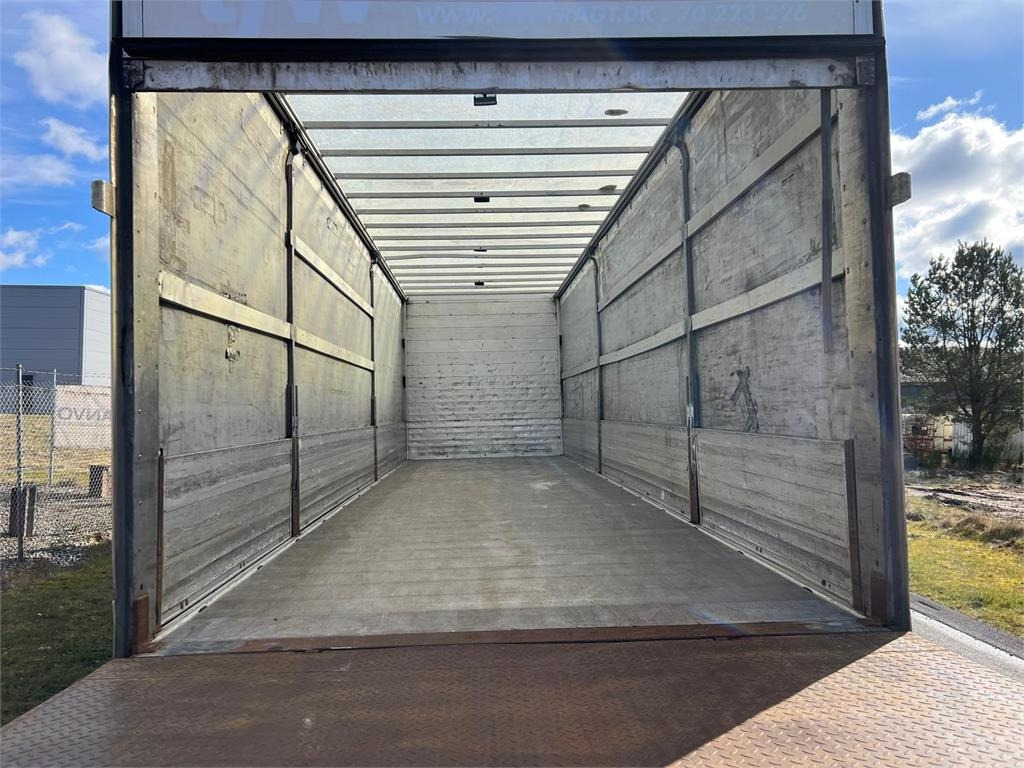 Scania P280 LB 6x2*4 MLB - 24 pallets - Pressukapelli kuorma-auto: kuva Scania P280 LB 6x2*4 MLB - 24 pallets - Pressukapelli kuorma-auto Scania P280 LB 6x2*4 MLB - 24 pallets - Pressukapelli kuorma-auto: kuva Scania P280 LB 6x2*4 MLB - 24 pallets - Pressukapelli kuorma-auto