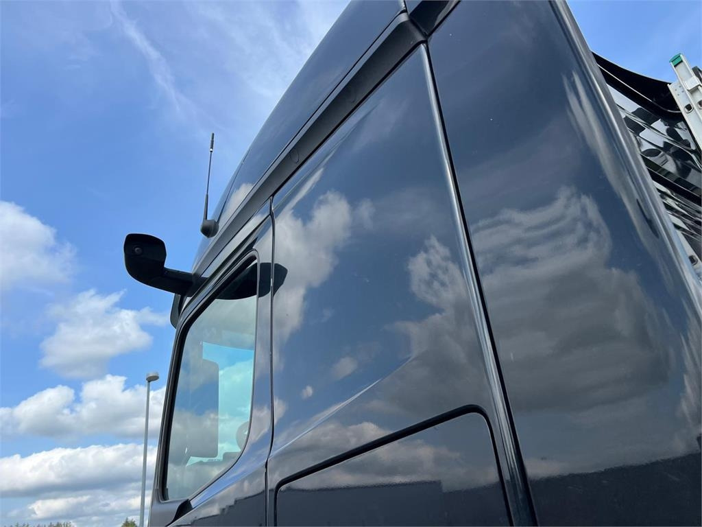 Mercedes-Benz Actros 2545 LS - Vetopöytäauto: kuva Mercedes-Benz Actros 2545 LS - Vetopöytäauto Mercedes-Benz Actros 2545 LS - Vetopöytäauto: kuva Mercedes-Benz Actros 2545 LS - Vetopöytäauto