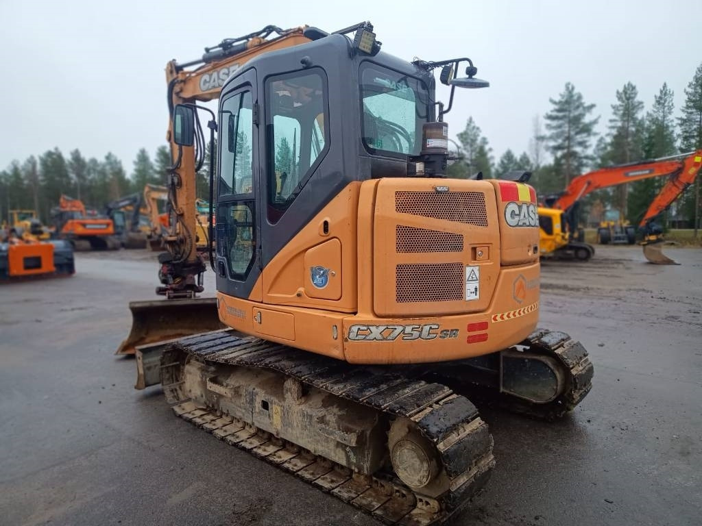 Case CX75CSR PYÖRITTÄJÄLLÄ - Minikuormaaja: kuva Case CX75CSR PYÖRITTÄJÄLLÄ - Minikuormaaja Case CX75CSR PYÖRITTÄJÄLLÄ - Minikuormaaja: kuva Case CX75CSR PYÖRITTÄJÄLLÄ - Minikuormaaja