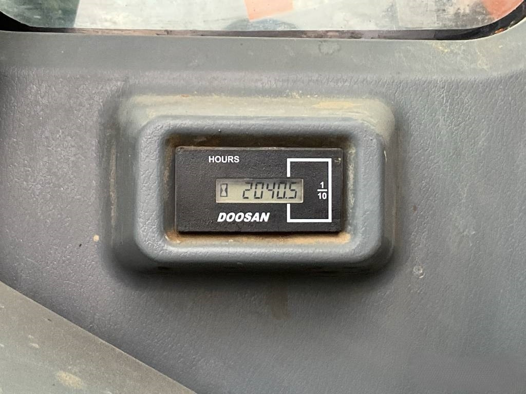 Develon DX140LCR-7 - Telakaivukone: kuva Develon DX140LCR-7 - Telakaivukone Develon DX140LCR-7 - Telakaivukone: kuva Develon DX140LCR-7 - Telakaivukone