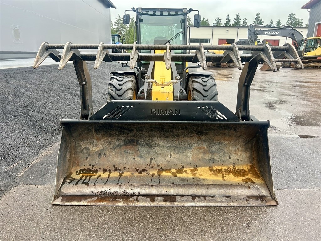 Pyöräkuormaaja Dieci Agri Pivot T80 MONITOIMIKAUHALLA: kuva Pyöräkuormaaja Dieci Agri Pivot T80 MONITOIMIKAUHALLA