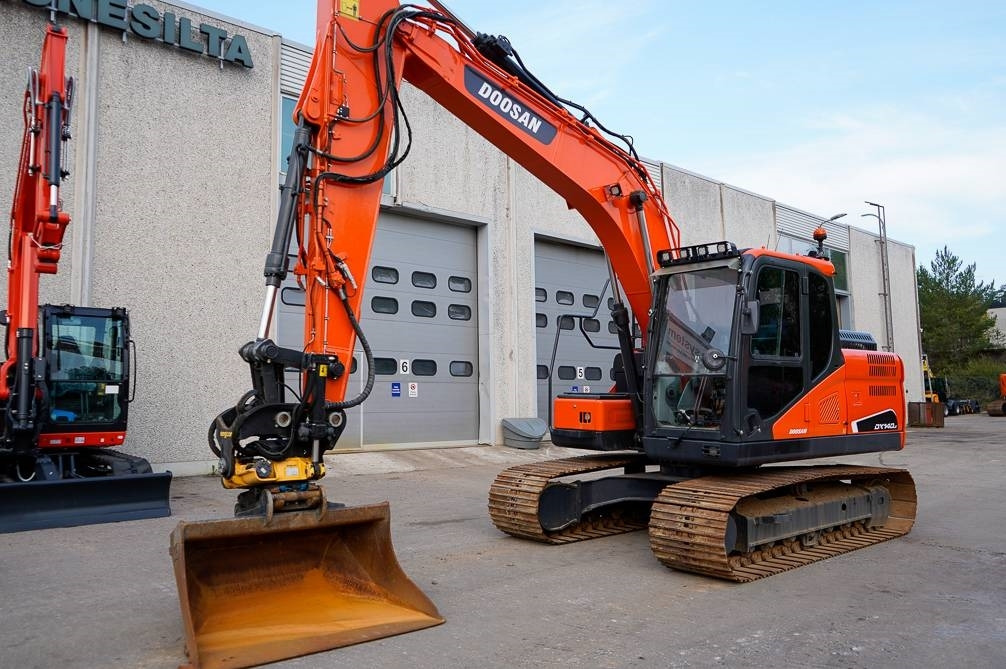 Doosan DX140LC-5 EPS ENGCON - Telakaivukone: kuva Doosan DX140LC-5 EPS ENGCON - Telakaivukone Doosan DX140LC-5 EPS ENGCON - Telakaivukone: kuva Doosan DX140LC-5 EPS ENGCON - Telakaivukone