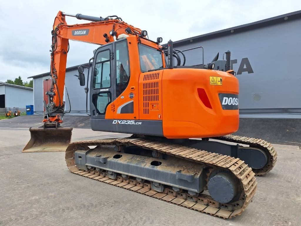 Doosan MYYTY! SOLD! DX235LCR-5 PYÖRITTÄJÄ - Telakaivukone: kuva Doosan MYYTY! SOLD! DX235LCR-5 PYÖRITTÄJÄ - Telakaivukone Doosan MYYTY! SOLD! DX235LCR-5 PYÖRITTÄJÄ - Telakaivukone: kuva Doosan MYYTY! SOLD! DX235LCR-5 PYÖRITTÄJÄ - Telakaivukone