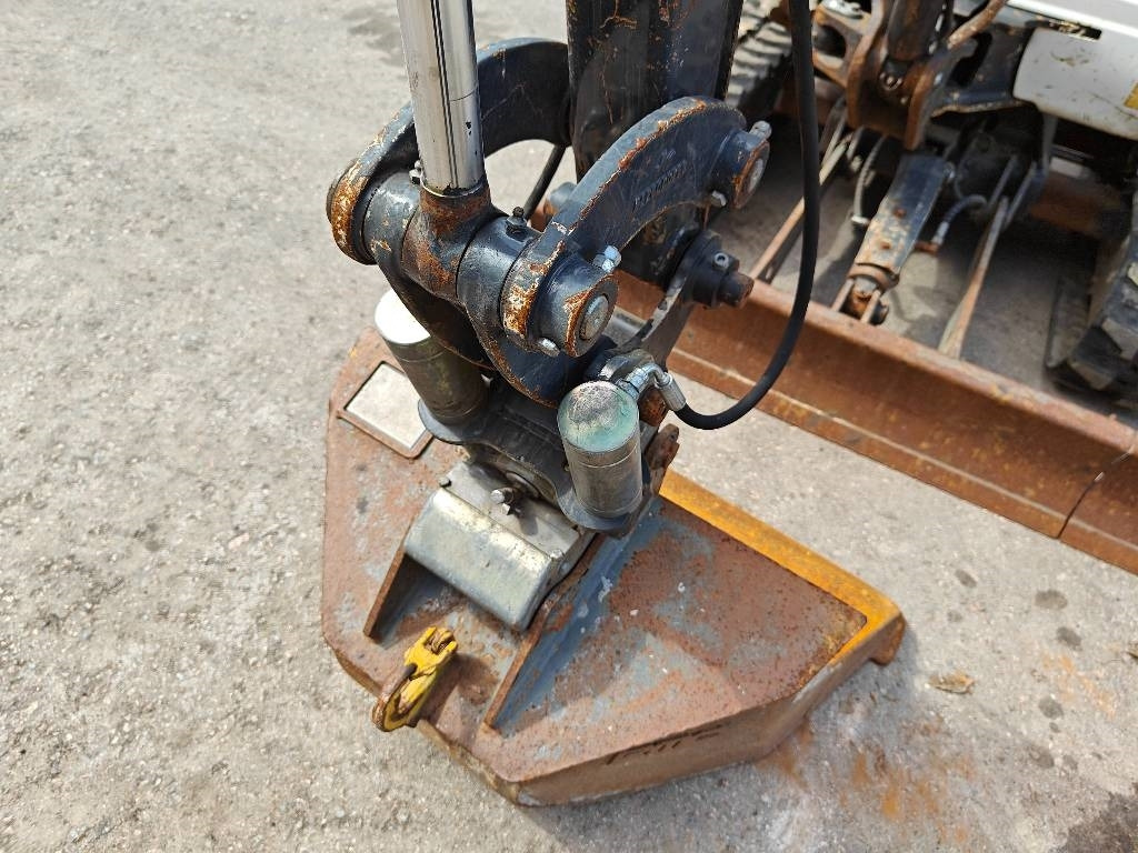 Leasing ECM ES 18 ZT  ECM ES 18 ZT: kuva Leasing ECM ES 18 ZT  ECM ES 18 ZT