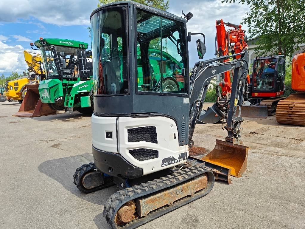 Leasing ECM ES 18 ZT  ECM ES 18 ZT: kuva Leasing ECM ES 18 ZT  ECM ES 18 ZT