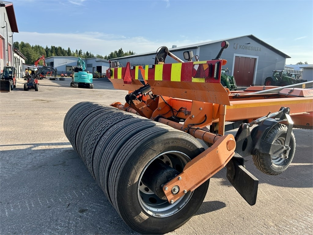 FMG TLN 570 - Tiehöylä: kuva FMG TLN 570 - Tiehöylä FMG TLN 570 - Tiehöylä: kuva FMG TLN 570 - Tiehöylä