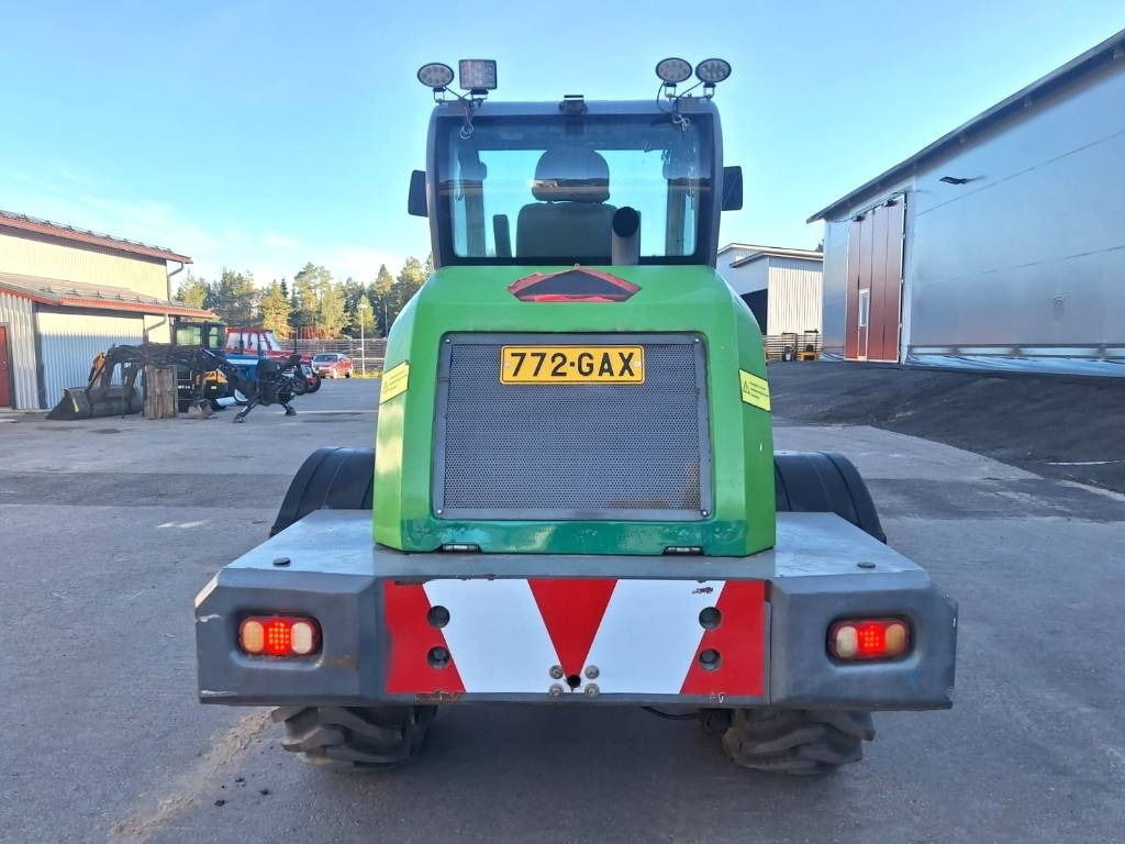 Greenmaster 825T TELEKUORMAAJA - Pyöräkuormaaja: kuva Greenmaster 825T TELEKUORMAAJA - Pyöräkuormaaja Greenmaster 825T TELEKUORMAAJA - Pyöräkuormaaja: kuva Greenmaster 825T TELEKUORMAAJA - Pyöräkuormaaja