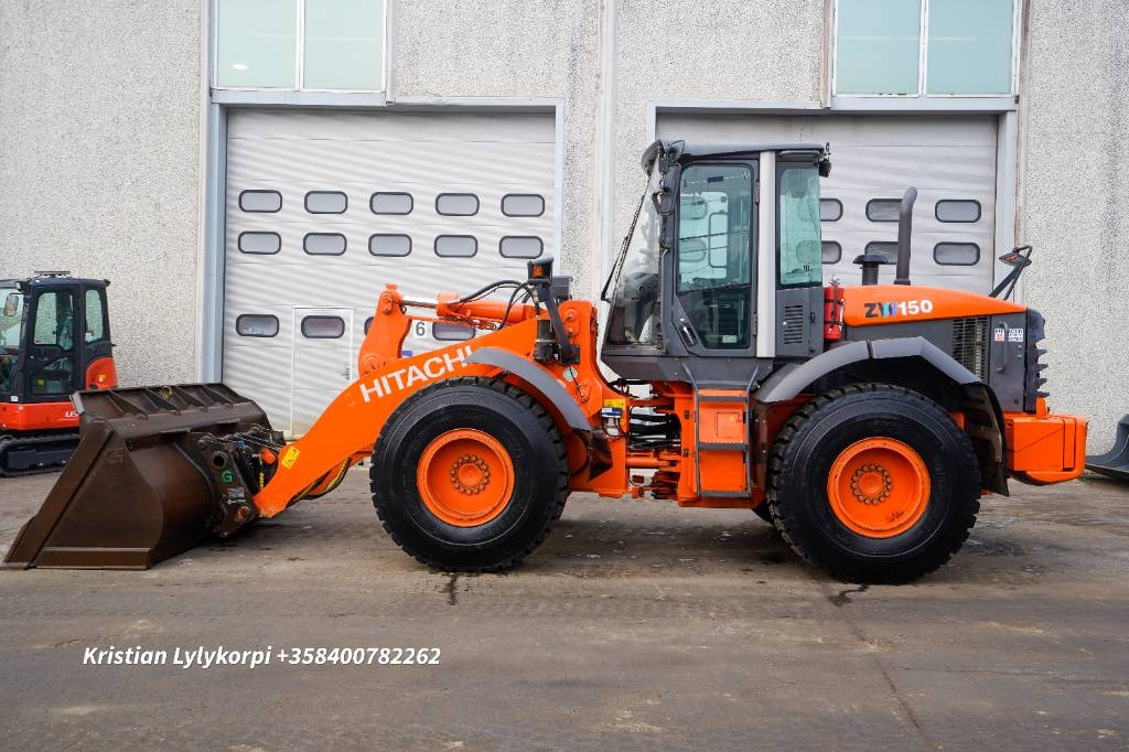 Hitachi ZW150 LONGBOOM - Pyöräkuormaaja: kuva Hitachi ZW150 LONGBOOM - Pyöräkuormaaja Hitachi ZW150 LONGBOOM - Pyöräkuormaaja: kuva Hitachi ZW150 LONGBOOM - Pyöräkuormaaja