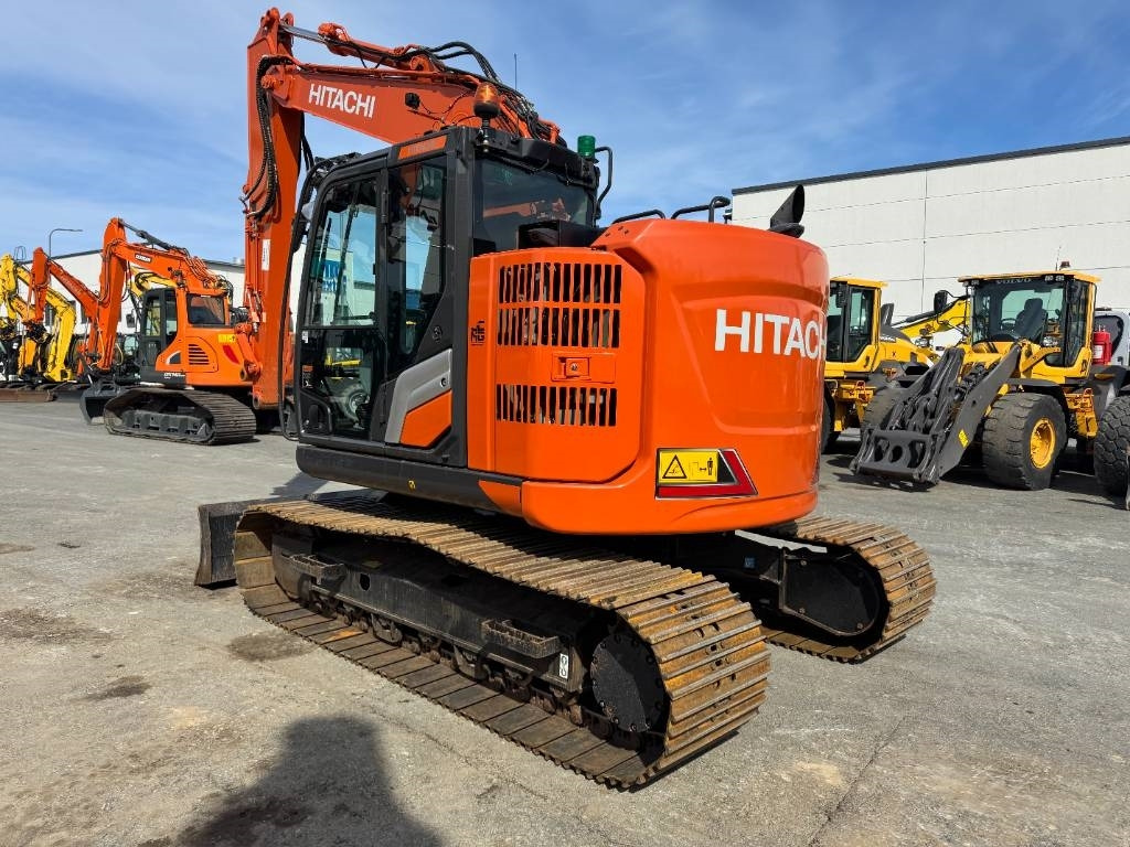 Hitachi ZX 135 USBL-7 Puskulevy - Telakaivukone: kuva Hitachi ZX 135 USBL-7 Puskulevy - Telakaivukone Hitachi ZX 135 USBL-7 Puskulevy - Telakaivukone: kuva Hitachi ZX 135 USBL-7 Puskulevy - Telakaivukone