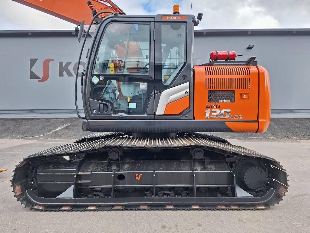 Hitachi ZX130LC-7M -SUOALUSTA- - Telakaivukone: kuva Hitachi ZX130LC-7M -SUOALUSTA- - Telakaivukone Hitachi ZX130LC-7M -SUOALUSTA- - Telakaivukone: kuva Hitachi ZX130LC-7M -SUOALUSTA- - Telakaivukone