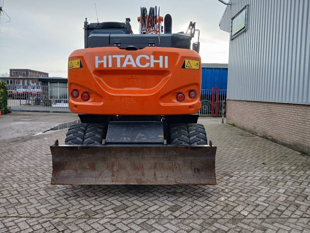 Hitachi ZX155W-7 - Pyöräalustainen kaivinkone: kuva Hitachi ZX155W-7 - Pyöräalustainen kaivinkone Hitachi ZX155W-7 - Pyöräalustainen kaivinkone: kuva Hitachi ZX155W-7 - Pyöräalustainen kaivinkone