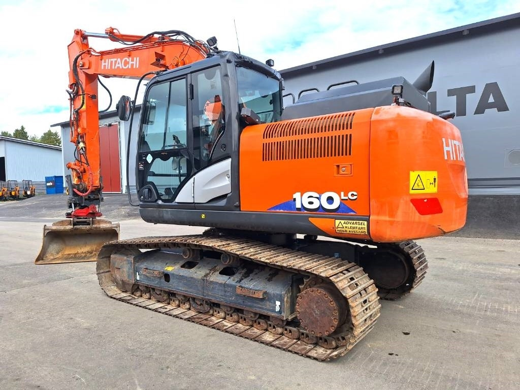 Hitachi ZX160LC-6 PYÖRITTÄJÄLLÄ - Telakaivukone: kuva Hitachi ZX160LC-6 PYÖRITTÄJÄLLÄ - Telakaivukone Hitachi ZX160LC-6 PYÖRITTÄJÄLLÄ - Telakaivukone: kuva Hitachi ZX160LC-6 PYÖRITTÄJÄLLÄ - Telakaivukone