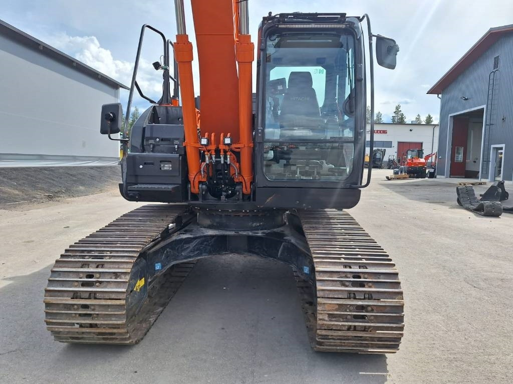 Telakaivukone Hitachi ZX160LC-6 PYÖRITTÄJÄLLÄ: kuva Telakaivukone Hitachi ZX160LC-6 PYÖRITTÄJÄLLÄ