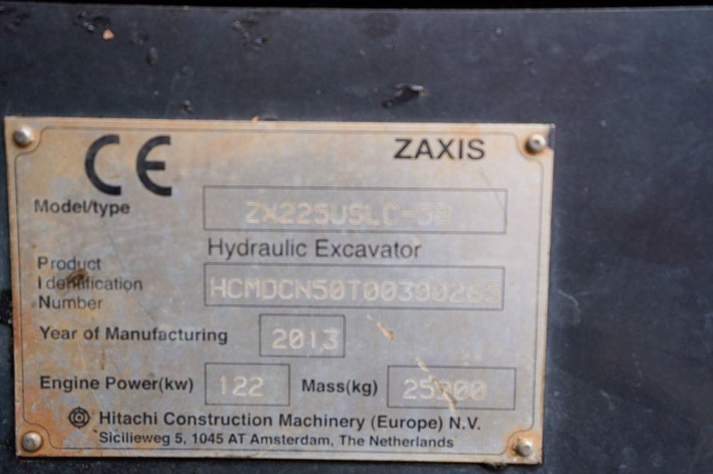 Telakaivukone Hitachi ZX225USLC-5B MARTTIINILLA: kuva Telakaivukone Hitachi ZX225USLC-5B MARTTIINILLA