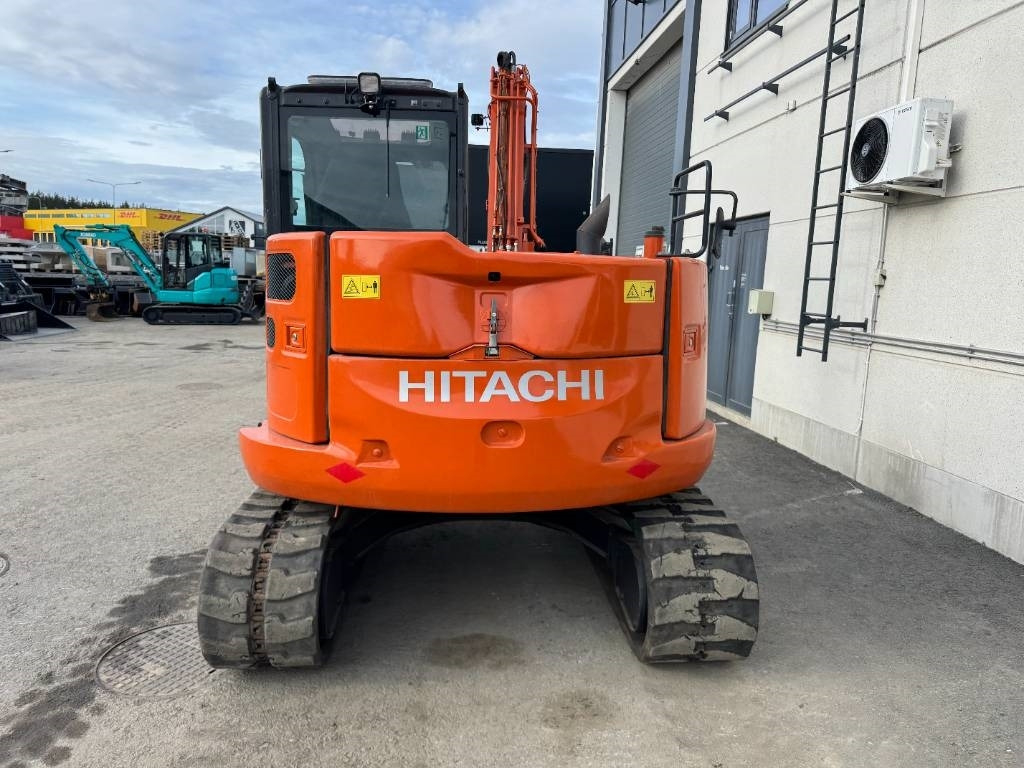 Hitachi ZX85USB-6, Uudella engcon EC209 tiltillä - Minikuormaaja: kuva Hitachi ZX85USB-6, Uudella engcon EC209 tiltillä - Minikuormaaja Hitachi ZX85USB-6, Uudella engcon EC209 tiltillä - Minikuormaaja: kuva Hitachi ZX85USB-6, Uudella engcon EC209 tiltillä - Minikuormaaja
