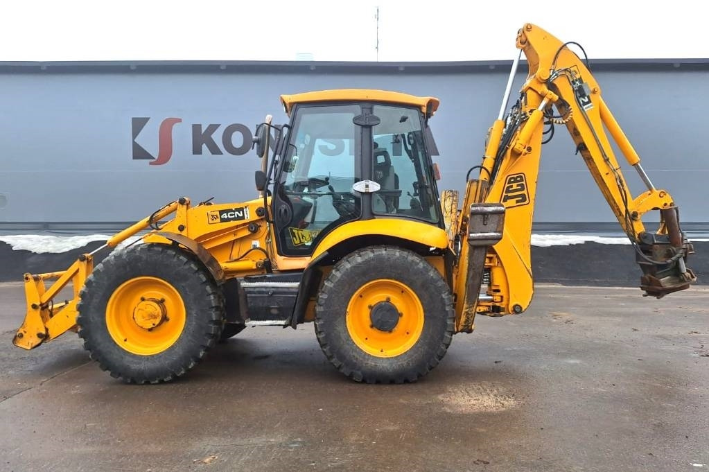 JCB 4CN YHDISTELMÄKONE KALLISTAJALLA - Kaivuri-trukki: kuva JCB 4CN YHDISTELMÄKONE KALLISTAJALLA - Kaivuri-trukki JCB 4CN YHDISTELMÄKONE KALLISTAJALLA - Kaivuri-trukki: kuva JCB 4CN YHDISTELMÄKONE KALLISTAJALLA - Kaivuri-trukki