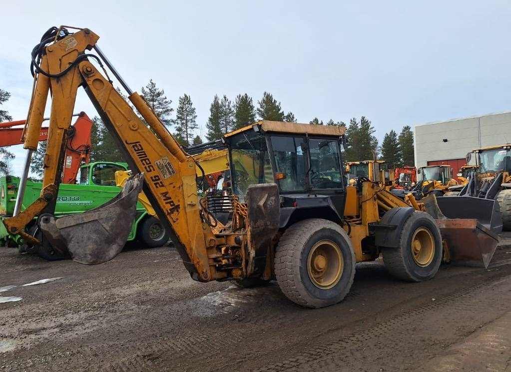 James 92MPC YHDISTELMÄKONE - Kaivuri-trukki: kuva James 92MPC YHDISTELMÄKONE - Kaivuri-trukki James 92MPC YHDISTELMÄKONE - Kaivuri-trukki: kuva James 92MPC YHDISTELMÄKONE - Kaivuri-trukki