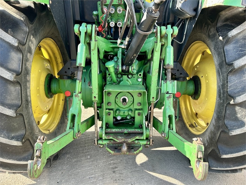 John Deere MYYTY!!SOLD!! 5100M ETUKUORMAAJALLA - Traktori: kuva John Deere MYYTY!!SOLD!! 5100M ETUKUORMAAJALLA - Traktori John Deere MYYTY!!SOLD!! 5100M ETUKUORMAAJALLA - Traktori: kuva John Deere MYYTY!!SOLD!! 5100M ETUKUORMAAJALLA - Traktori