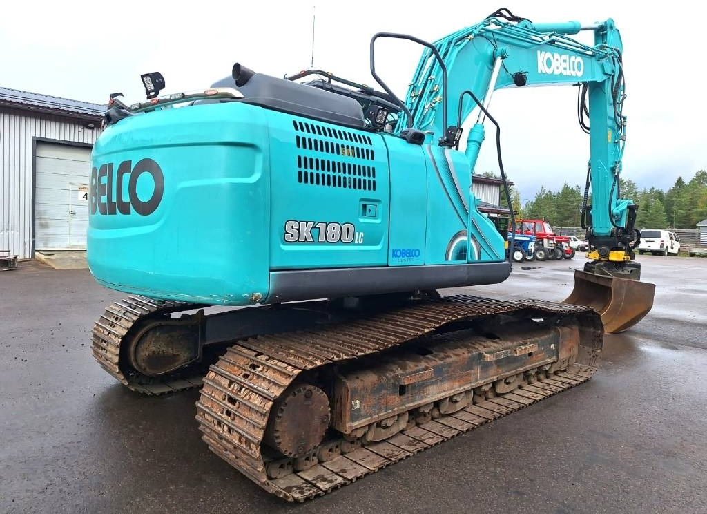 Kobelco SK180LC-10 PYÖRITTÄJÄLLÄ - Telakaivukone: kuva Kobelco SK180LC-10 PYÖRITTÄJÄLLÄ - Telakaivukone Kobelco SK180LC-10 PYÖRITTÄJÄLLÄ - Telakaivukone: kuva Kobelco SK180LC-10 PYÖRITTÄJÄLLÄ - Telakaivukone