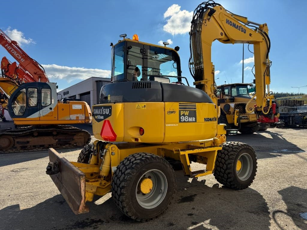 Komatsu PW 98 MR-6 - Pyöräalustainen kaivinkone: kuva Komatsu PW 98 MR-6 - Pyöräalustainen kaivinkone Komatsu PW 98 MR-6 - Pyöräalustainen kaivinkone: kuva Komatsu PW 98 MR-6 - Pyöräalustainen kaivinkone