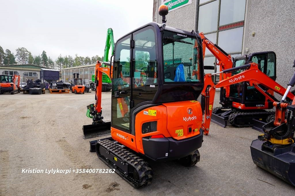 Kubota KX019-4 PYÖRITTÄJÄLLÄ - Minikuormaaja: kuva Kubota KX019-4 PYÖRITTÄJÄLLÄ - Minikuormaaja Kubota KX019-4 PYÖRITTÄJÄLLÄ - Minikuormaaja: kuva Kubota KX019-4 PYÖRITTÄJÄLLÄ - Minikuormaaja
