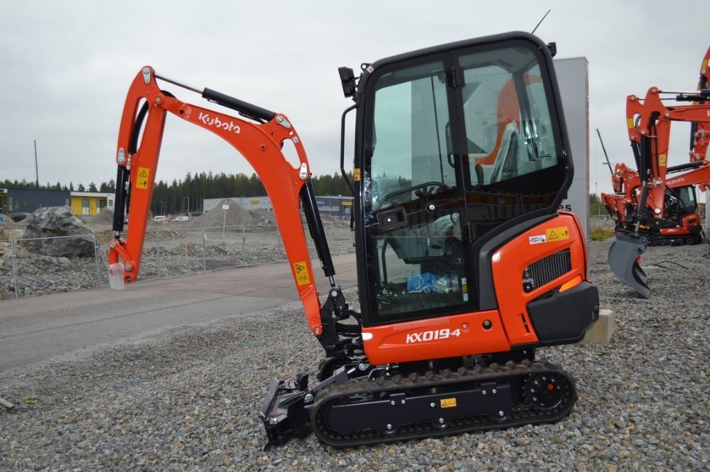 Kubota KX019-4 UUSI, TAKUU 24KK - Minikuormaaja: kuva Kubota KX019-4 UUSI, TAKUU 24KK - Minikuormaaja Kubota KX019-4 UUSI, TAKUU 24KK - Minikuormaaja: kuva Kubota KX019-4 UUSI, TAKUU 24KK - Minikuormaaja
