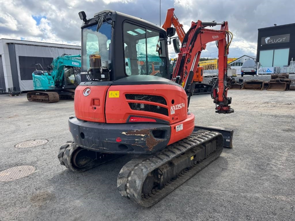 Kubota KX057-4 PYÖRITTÄJÄLLÄ  - Minikuormaaja: kuva Kubota KX057-4 PYÖRITTÄJÄLLÄ  - Minikuormaaja Kubota KX057-4 PYÖRITTÄJÄLLÄ  - Minikuormaaja: kuva Kubota KX057-4 PYÖRITTÄJÄLLÄ  - Minikuormaaja
