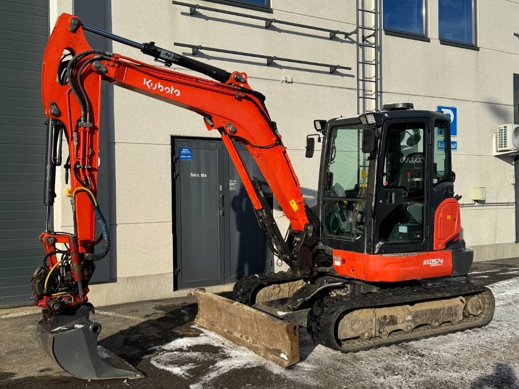 Kubota KX057-4 Pyörittäjällä - Minikuormaaja: kuva Kubota KX057-4 Pyörittäjällä - Minikuormaaja Kubota KX057-4 Pyörittäjällä - Minikuormaaja: kuva Kubota KX057-4 Pyörittäjällä - Minikuormaaja