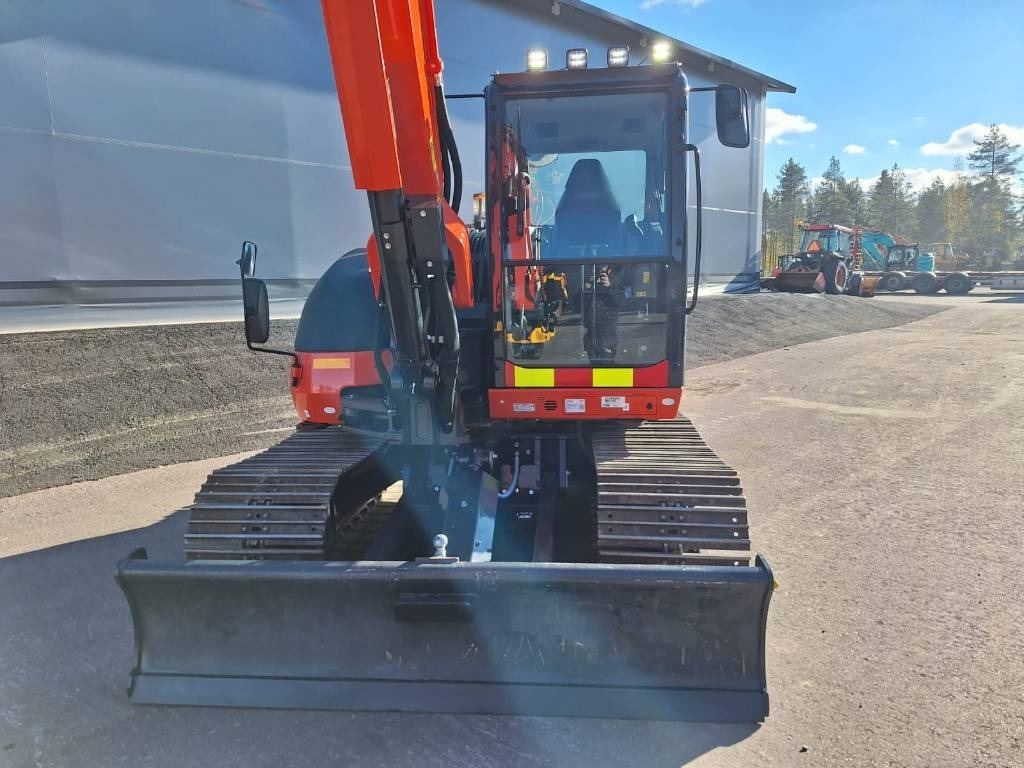 Kubota KX085-5 PYÖRITTÄJÄLLÄ, PIENET TUNNIT - Minikuormaaja: kuva Kubota KX085-5 PYÖRITTÄJÄLLÄ, PIENET TUNNIT - Minikuormaaja Kubota KX085-5 PYÖRITTÄJÄLLÄ, PIENET TUNNIT - Minikuormaaja: kuva Kubota KX085-5 PYÖRITTÄJÄLLÄ, PIENET TUNNIT - Minikuormaaja