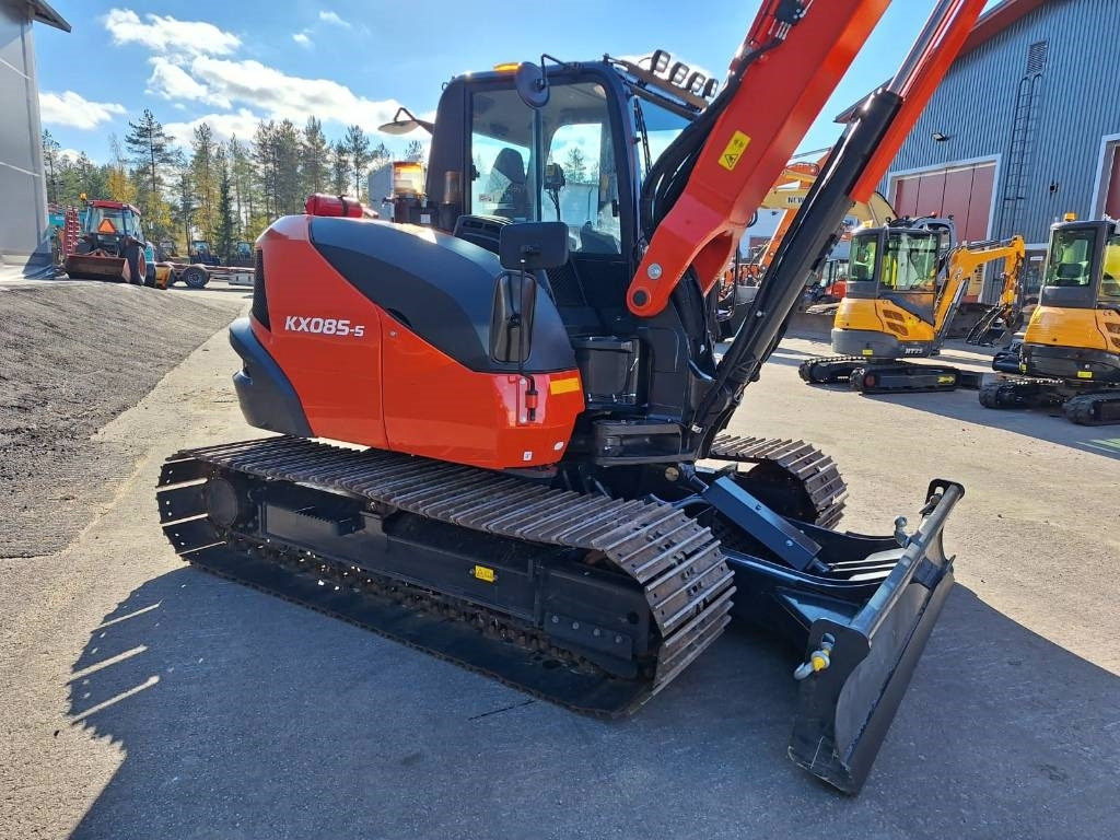 Kubota KX085-5 PYÖRITTÄJÄLLÄ, PIENET TUNNIT - Minikuormaaja: kuva Kubota KX085-5 PYÖRITTÄJÄLLÄ, PIENET TUNNIT - Minikuormaaja Kubota KX085-5 PYÖRITTÄJÄLLÄ, PIENET TUNNIT - Minikuormaaja: kuva Kubota KX085-5 PYÖRITTÄJÄLLÄ, PIENET TUNNIT - Minikuormaaja