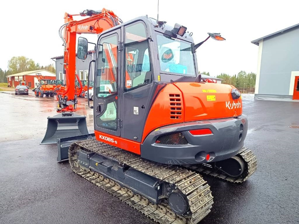 Kubota KX085-5 -UUTUUS- KMÄKI/PIRKKALA/TUUSULA - Minikuormaaja: kuva Kubota KX085-5 -UUTUUS- KMÄKI/PIRKKALA/TUUSULA - Minikuormaaja Kubota KX085-5 -UUTUUS- KMÄKI/PIRKKALA/TUUSULA - Minikuormaaja: kuva Kubota KX085-5 -UUTUUS- KMÄKI/PIRKKALA/TUUSULA - Minikuormaaja