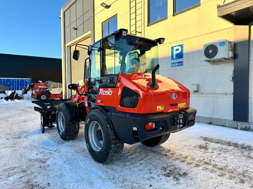 Kubota R090 Auravarustuksella uusi - Pyöräkuormaaja: kuva Kubota R090 Auravarustuksella uusi - Pyöräkuormaaja Kubota R090 Auravarustuksella uusi - Pyöräkuormaaja: kuva Kubota R090 Auravarustuksella uusi - Pyöräkuormaaja