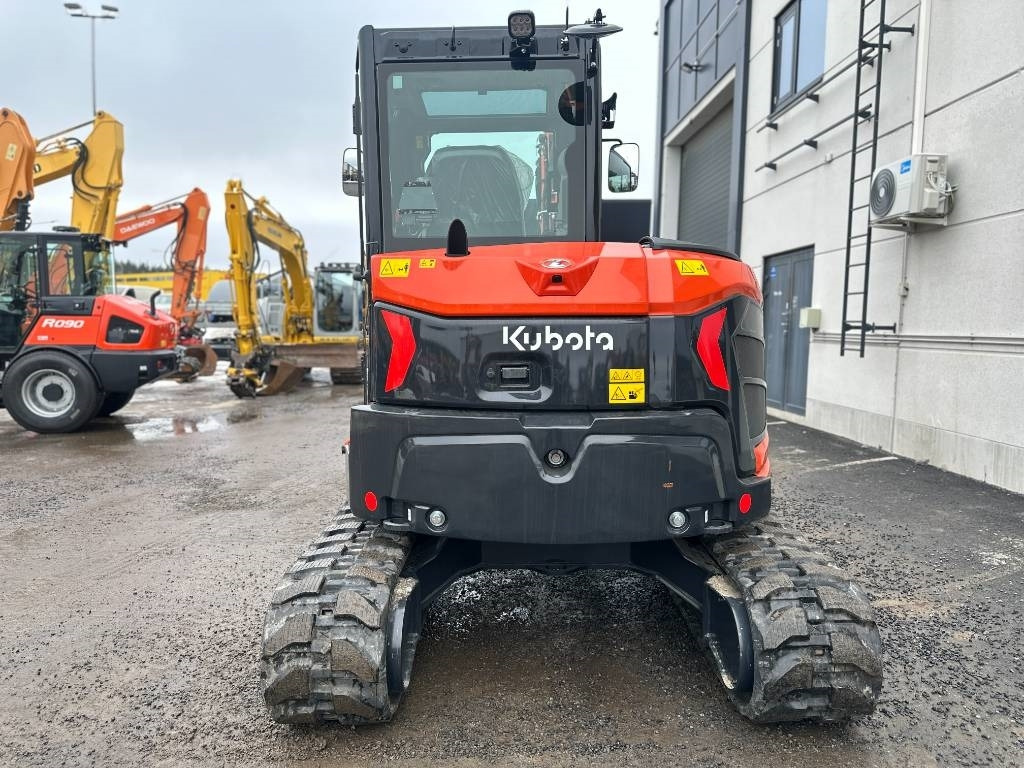 Kubota U 56-5 Uusi varusteilla - Minikuormaaja: kuva Kubota U 56-5 Uusi varusteilla - Minikuormaaja Kubota U 56-5 Uusi varusteilla - Minikuormaaja: kuva Kubota U 56-5 Uusi varusteilla - Minikuormaaja