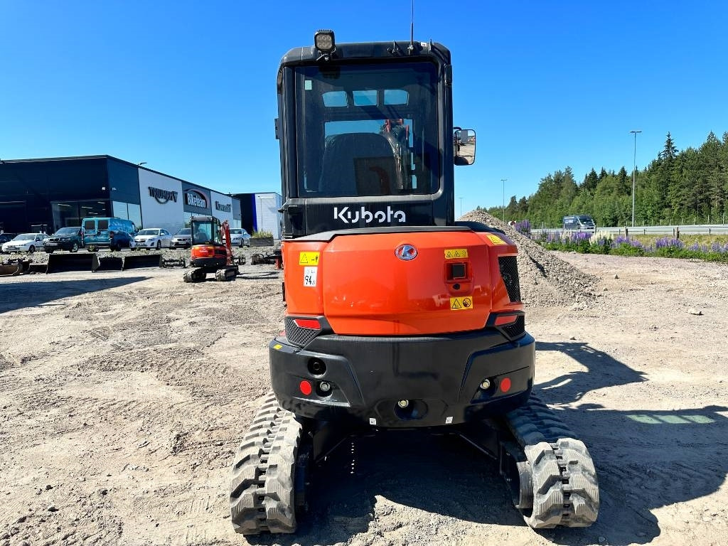 Kubota U36-4 Engconilla - Minikuormaaja: kuva Kubota U36-4 Engconilla - Minikuormaaja Kubota U36-4 Engconilla - Minikuormaaja: kuva Kubota U36-4 Engconilla - Minikuormaaja