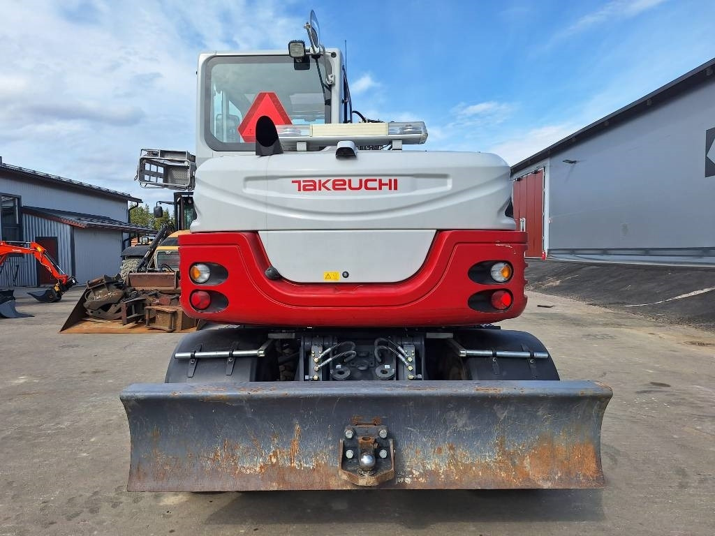 Takeuchi MYYTY! SOLD! TB295W PYÖRITTÄJÄLLÄ - Pyöräalustainen kaivinkone: kuva Takeuchi MYYTY! SOLD! TB295W PYÖRITTÄJÄLLÄ - Pyöräalustainen kaivinkone Takeuchi MYYTY! SOLD! TB295W PYÖRITTÄJÄLLÄ - Pyöräalustainen kaivinkone: kuva Takeuchi MYYTY! SOLD! TB295W PYÖRITTÄJÄLLÄ - Pyöräalustainen kaivinkone